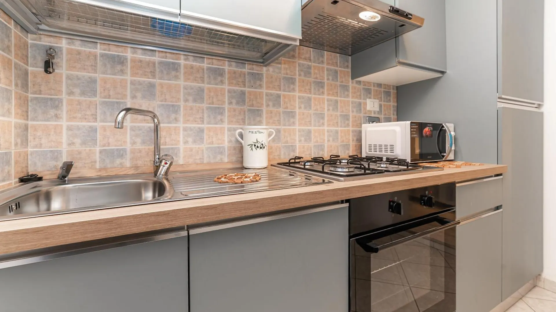 Ernest Loft - Metro Pietralata, Terrace & Parking Apartment Rome